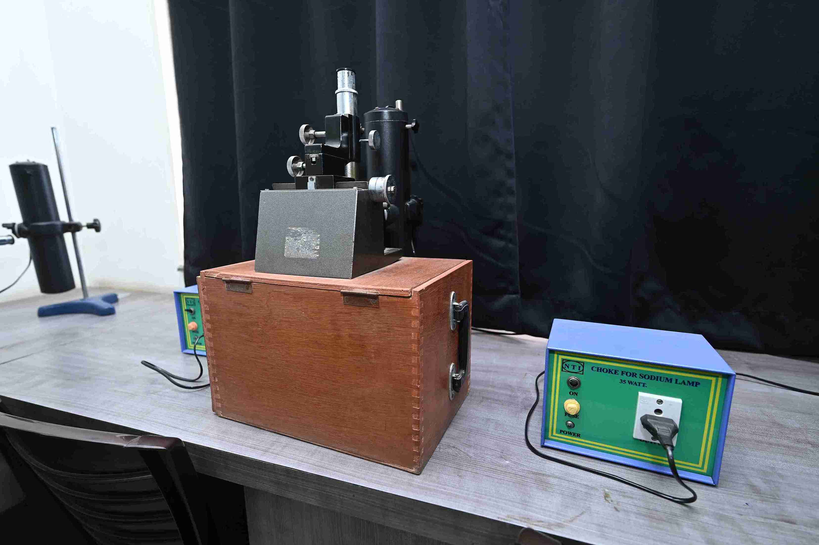 Labs & Workshops