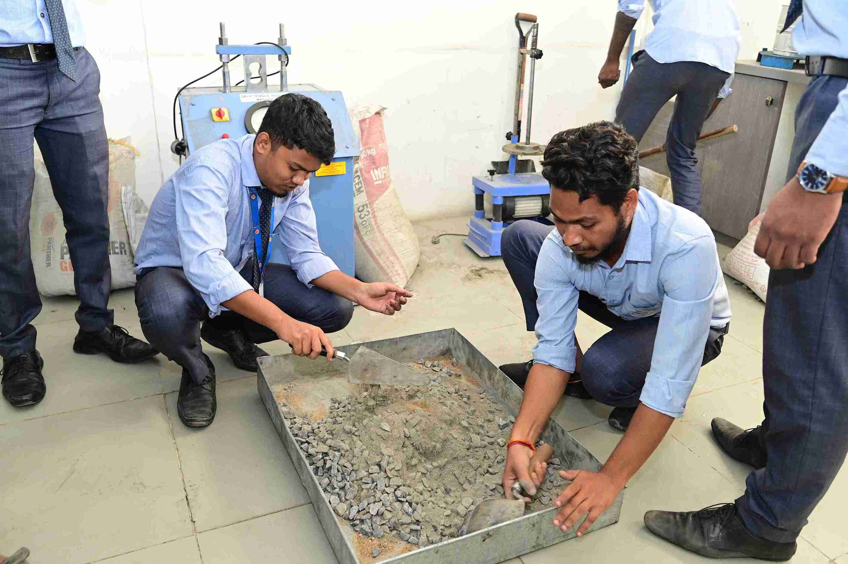 Labs & Workshops